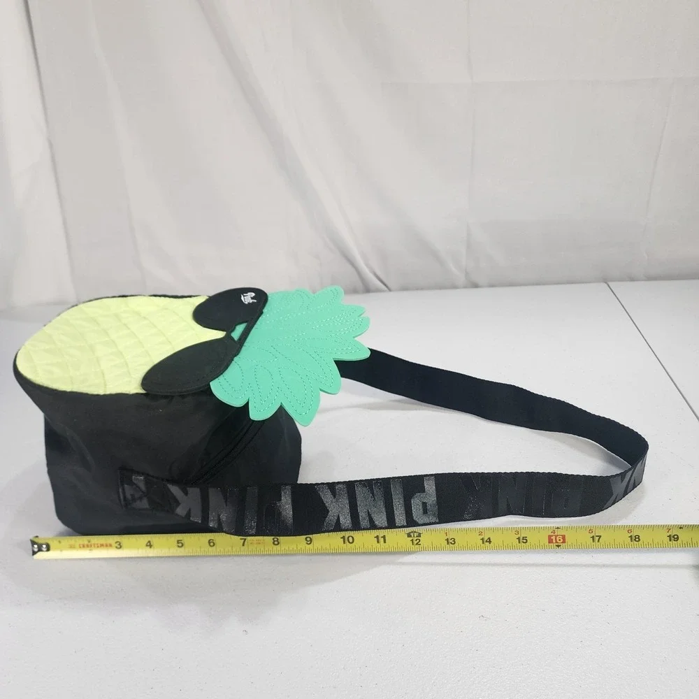 Victorias Secret PINK Pineapple Cooler Bag Insulated Vinyl Lining Black Yellow